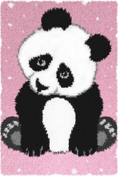 Zestaw latch - hook dywanik -  Panda na różowym tle