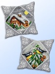Pakiet 2 zestawów do wyszywania poduszek: Zimowa chatka, Sikorki na choince